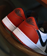 Load image into Gallery viewer, Jordan 1 Retro Low OG Black Toe