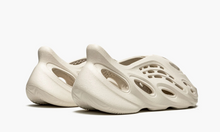 Load image into Gallery viewer, Yeezy Foam RNNR Ararat