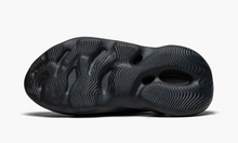 Load image into Gallery viewer, Yeezy Foam RNNR Mineral Blue