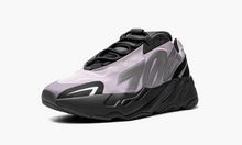 Load image into Gallery viewer, Yeezy Boost 700 MNVN Geode