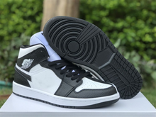 Load image into Gallery viewer, Wmns Air Jordan 1 Mid Se "Split Black White"