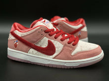 Load image into Gallery viewer, SB Dunk Low Pro “Strange Love”