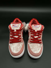 Load image into Gallery viewer, SB Dunk Low Pro “Strange Love”