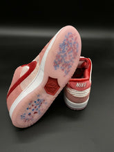 Load image into Gallery viewer, SB Dunk Low Pro “Strange Love”