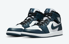 Load image into Gallery viewer, Jordan 1 Mid Armory Navy