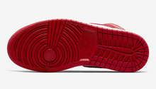 Load image into Gallery viewer, Jordan 1 High OG Newstalgia Chenille (W)