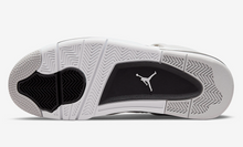 Load image into Gallery viewer, Jordan 4 Retro Military Black