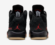 Load image into Gallery viewer, Jordan 5 Retro Gore-Tex Off-Noir (W)