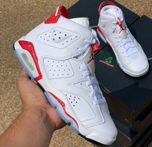Load image into Gallery viewer, Jordan 6 Retro Red Oreo