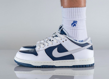 Load image into Gallery viewer, Nike SB Dunk Low HUF New York City