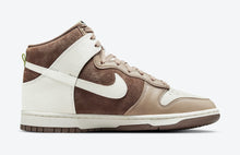 Load image into Gallery viewer, Dunk High 'Light Chocolate'
