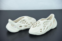 Load image into Gallery viewer, Yeezy Foam RNNR Ararat