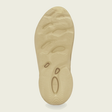 Load image into Gallery viewer, Yeezy Foam RNR Desert Sand