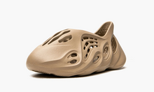 Load image into Gallery viewer, Yeezy Foam RNNR Mist