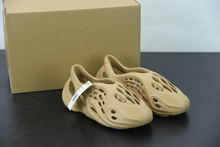 Load image into Gallery viewer, Yeezy Foam RNNR Ochre
