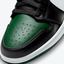 Load image into Gallery viewer, Jordan 1 Low Green Toe