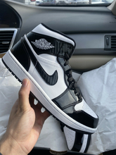Load image into Gallery viewer, Air Jordan 1 Mid Carbon Fiber