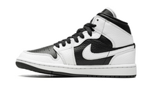 Load image into Gallery viewer, Wmns Air Jordan 1 Mid Se "Split Black White"