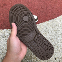 Load image into Gallery viewer, Jordan 1 Low SE Light Olive (W)