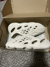 Load image into Gallery viewer, Adidas Yeezy Foam RNNR Sand
