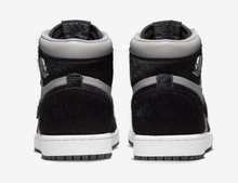 Load image into Gallery viewer, Jordan 1 Retro High OG Twist 2.0 Medium Grey (Women's)
