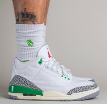 Load image into Gallery viewer, Jordan 3 Retro Lucky Green (Women's)
