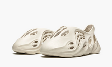 Load image into Gallery viewer, Yeezy Foam RNNR Ararat
