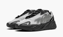 Load image into Gallery viewer, Yeezy Boost 700 MNVN Metallic

