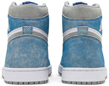 Load image into Gallery viewer, Jordan 1 Retro High OG Hyper Royal
