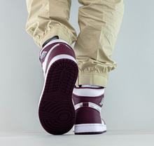Load image into Gallery viewer, Jordan 1 Retro High OG Bordeaux
