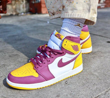 Load image into Gallery viewer, Jordan 1 Retro High OG Brotherhood
