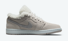 Load image into Gallery viewer, Jordan 1 Low SE Sherpa Fleece (W)
