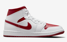 Load image into Gallery viewer, Jordan 1 Mid Reverse Chicago (W)
