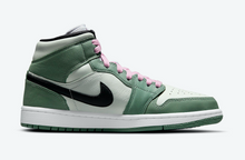 Load image into Gallery viewer, Wmns Air Jordan 1 Mid SE 'Dutch Green'
