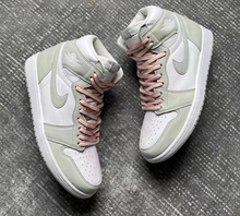 Load image into Gallery viewer, Jordan 1 High OG Seafoam (W)
