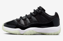 Load image into Gallery viewer, Air Jordan 11 Low “72-10”
