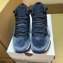 Load image into Gallery viewer, Jordan 11 Retro Midnight Navy (W)
