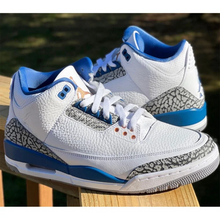 Load image into Gallery viewer, Air Jordan 3 Wizards
