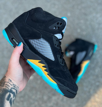 Load image into Gallery viewer, Jordan 5 Retro Aqua
