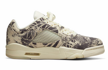 Load image into Gallery viewer, Jordan 5 Retro Expression (W)
