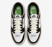 Load image into Gallery viewer, Nike SB Dunk Low HUF San Francisco
