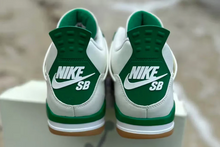 Load image into Gallery viewer, Jordan 4 Retro SB Pine Green
