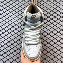 Load image into Gallery viewer, Dunk High &#39;Light Chocolate&#39;
