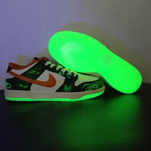 Load image into Gallery viewer, Nike Dunk Low PRM “Halloween”
