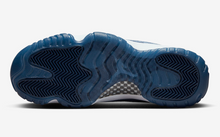 Load image into Gallery viewer, Jordan 11 Retro Midnight Navy (W)
