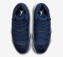 Load image into Gallery viewer, Jordan 11 Retro Midnight Navy (W)
