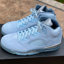 Load image into Gallery viewer, Wmns Air Jordan 5 Retro 'Blue Bird'
