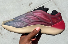 Load image into Gallery viewer, Yeezy 700 V3 “Fade Carbon”
