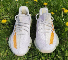 Load image into Gallery viewer, Yeezy Boost 350 V2 Light
