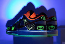 Load image into Gallery viewer, Nike Dunk Low PRM “Halloween”

